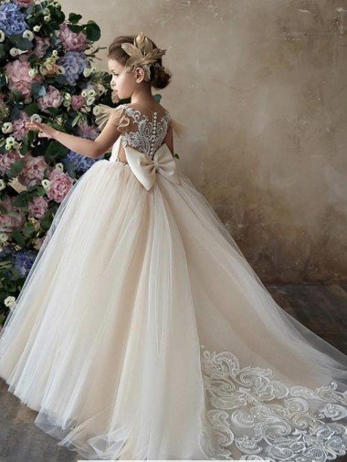 Affordable Champagne Ball Gown Sweetheart Chapel Train Sleeveless Flower Girl Dress UK