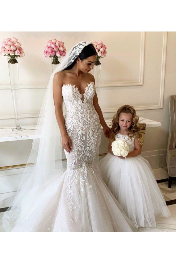 Affordable Ivory Ball Gown Chapel Train Sleeveless Flower Girl Dress UK