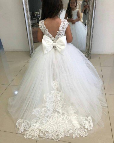 Affordable Ivory Ball Gown Chapel Train Sleeveless Flower Girl Dress UK